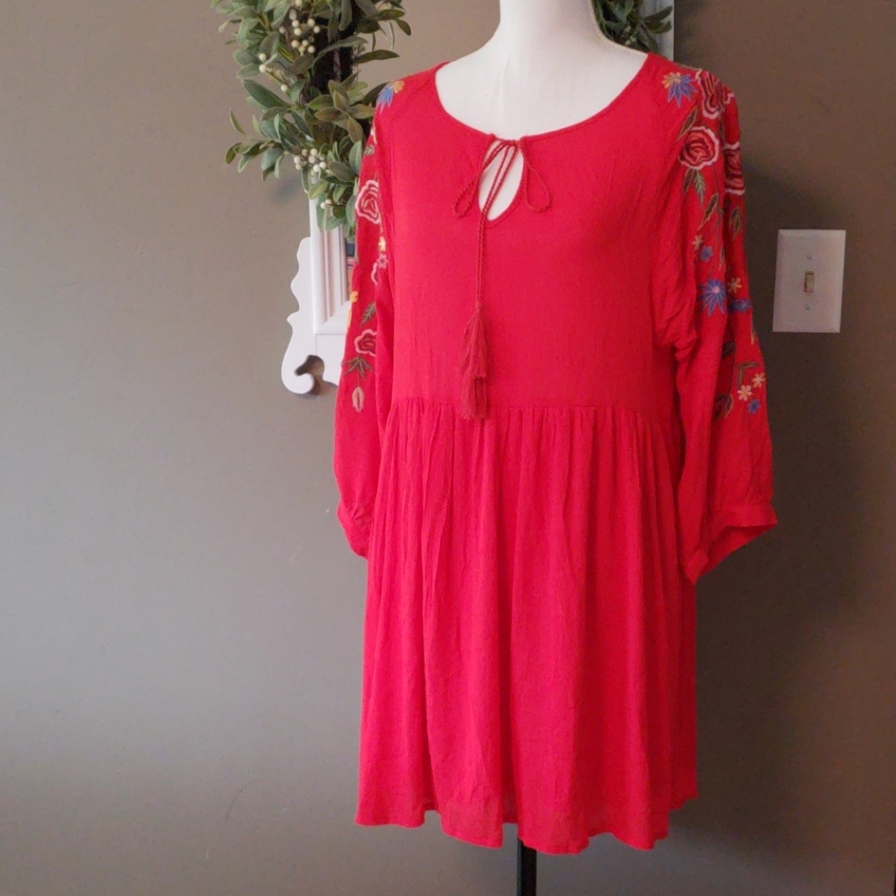 Umgee dress red emroidered